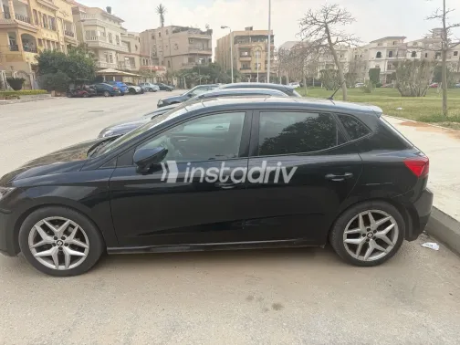 سيات ابيزا 2020 أبيض مستعملة للبيع - 5