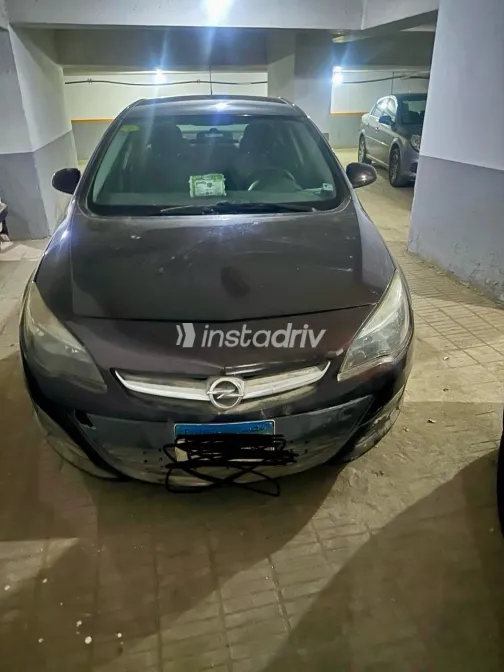 Opel Astra 2017 White Used for Sale - 3