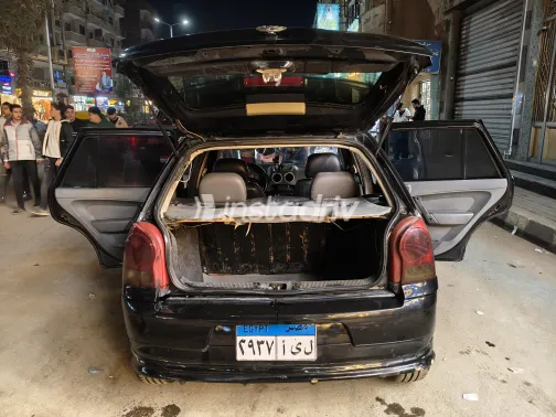 فولكس فاغن بوينتر 2006 أبيض مستعملة للبيع - 3