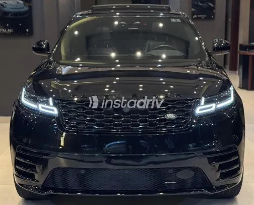 لاند روفر فيلار 2023 أسود مستعملة للبيع - 1