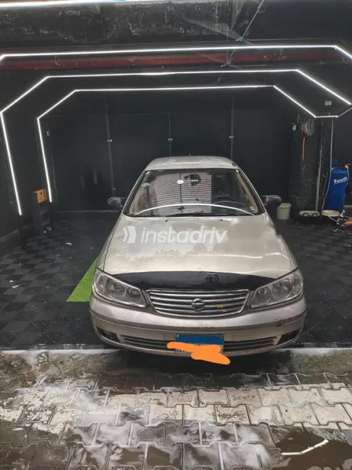 Nissan Sunny 2007 Gold Used for Sale - 1