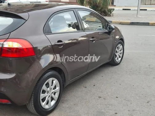 كيا ريو 2015 بني مستعملة للبيع - 7