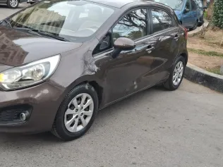 كيا ريو 2015 بني مستعملة للبيع