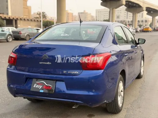سيتروين سي اليزيه 2018 أزرق غامق مستعملة للبيع - 3