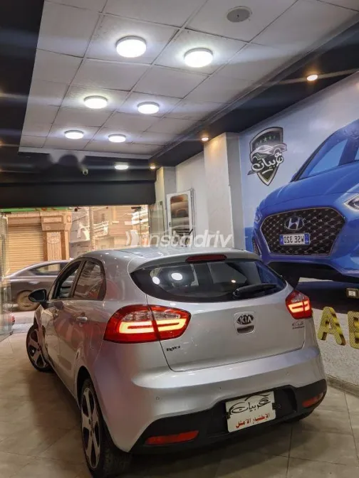 Kia Rio 2014 Silver Used for Sale - 10