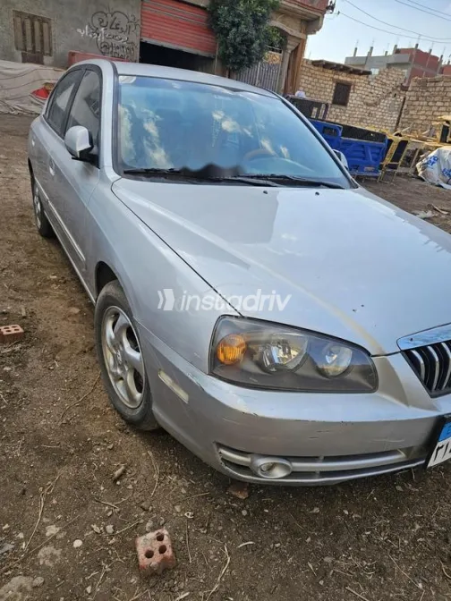 Hyundai Avante 2004 White Used for Sale - 1