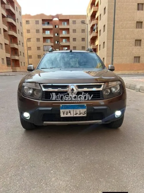 Renault Duster 2013 Dark Red Used for Sale - 1