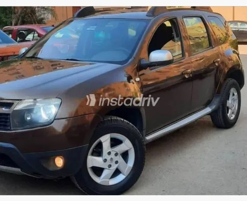 Renault Duster 2013 Dark Red Used for Sale - 9