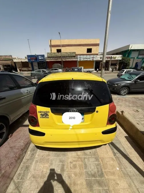 Kia Picanto 2010 Yellow Used for Sale - 4