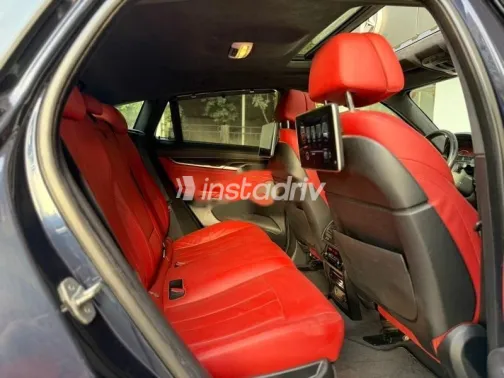 بي ام دبليو X6 2017 أزرق غامق مستعملة للبيع - 9