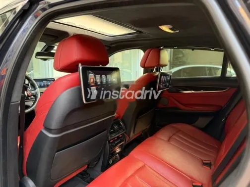 بي ام دبليو X6 2017 أزرق غامق مستعملة للبيع - 10