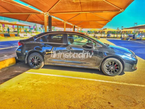 تويوتا كورولا 2022 أبيض مستعملة للبيع - 5