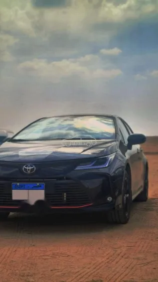 تويوتا كورولا 2022 أبيض مستعملة للبيع
