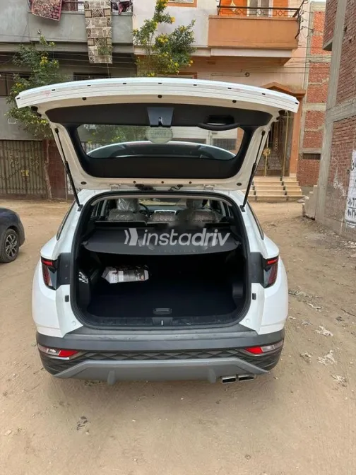 Hyundai Tucson GDI 2024 White Used for Sale - 3
