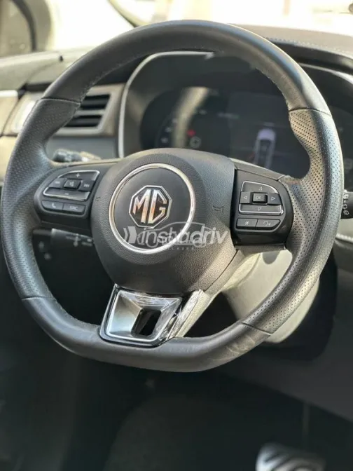 ام جى ار اكس 5 2024 أبيض مستعملة للبيع - 8