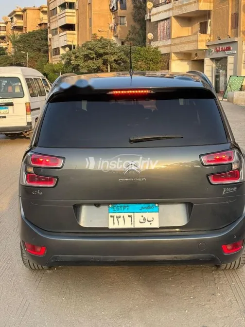Citroën C4 Grand Picasso 2016 Gray Used for Sale - 3