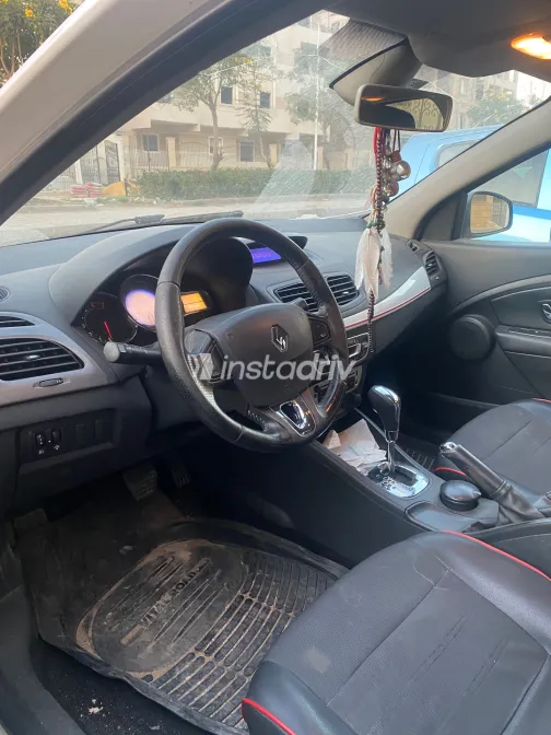 Renault Megane 2015 White Used for Sale - 3