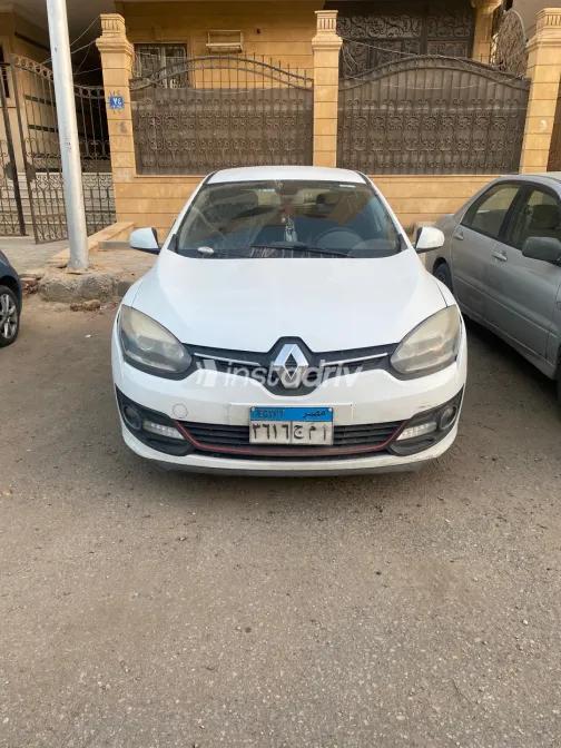 Renault Megane 2015 White Used for Sale - 6