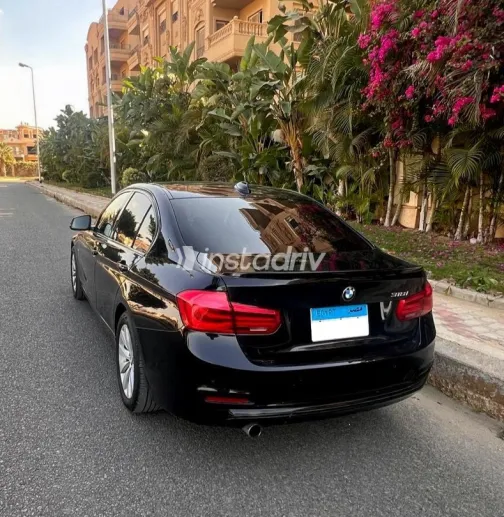 BMW 318 2018 White Used for Sale - 3
