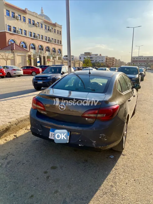 Opel Astra 2015 White Used for Sale - 3