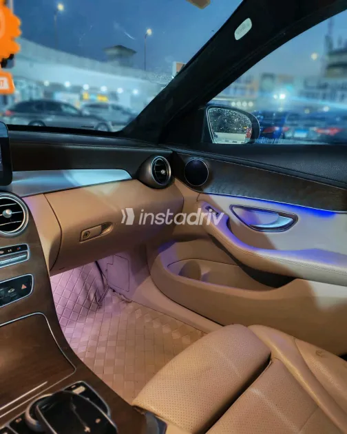 Mercedes C 200 2019 White Used for Sale - 4