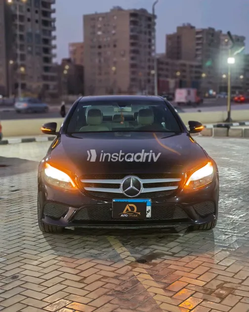 Mercedes C 200 2019 White Used for Sale - 8