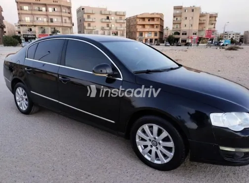 Volkswagen Passat 2009 White Used for Sale - 1