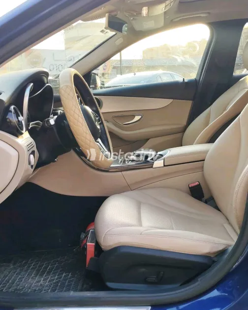 Mercedes C 180 2019 White Used for Sale - 7