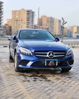 Mercedes C 180 2019 White Used for Sale