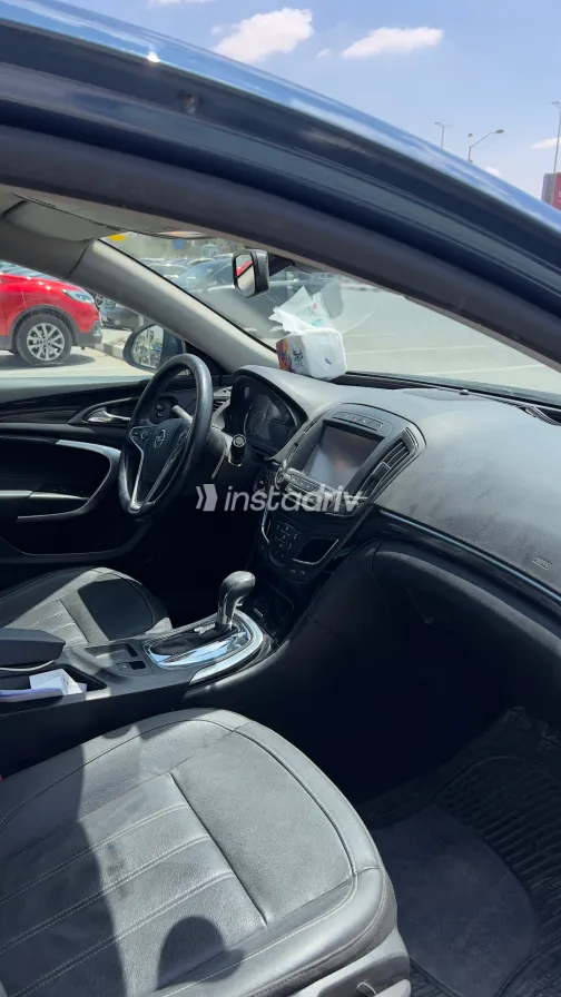 اوبل أنسيجنيا 2017 أبيض مستعملة للبيع - 1