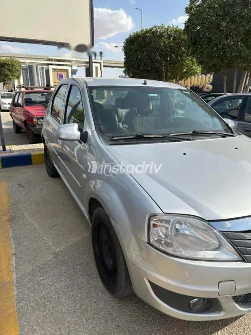 Renault Logan 2013 Silver Used for Sale - 3