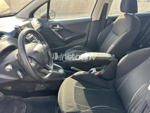 Peugeot 208 2013 Gold Used for Sale - 6