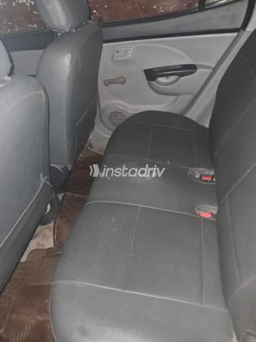 كيا بيكانتو 2005 برونزي مستعملة للبيع - 5