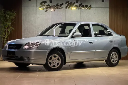 Hyundai Verna 2010 Silver Used for Sale - 2