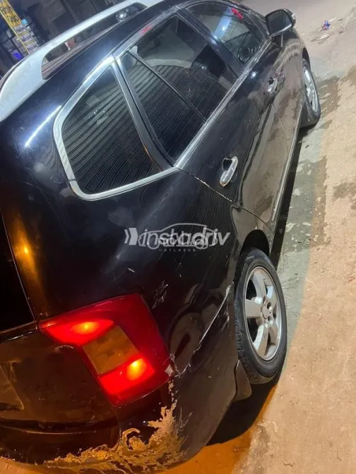 كيا كادنزا 2011 أبيض مستعملة للبيع - 2