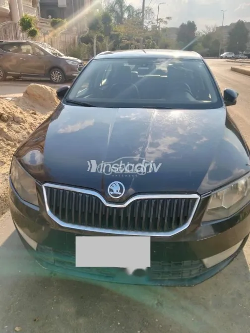 سكودا اوكتافيا 2015 أسود مستعملة للبيع - 4