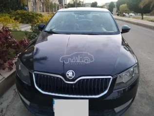 سكودا اوكتافيا 2015 أسود مستعملة للبيع