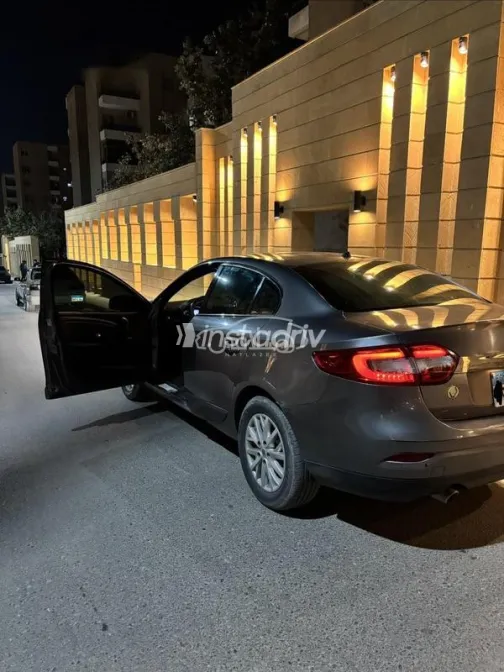 رينو فلوانس 2016 رمادي غامق مستعملة للبيع - 1