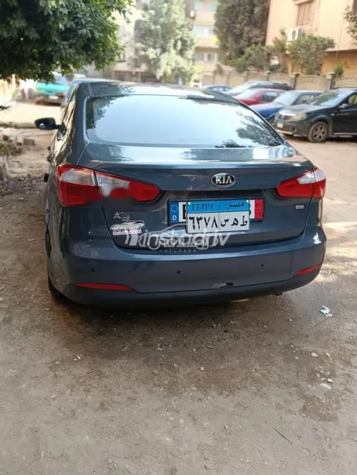 Kia K3 2013 White Used for Sale - 2