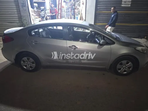 Kia Cerato 2013 Silver Used for Sale - 3