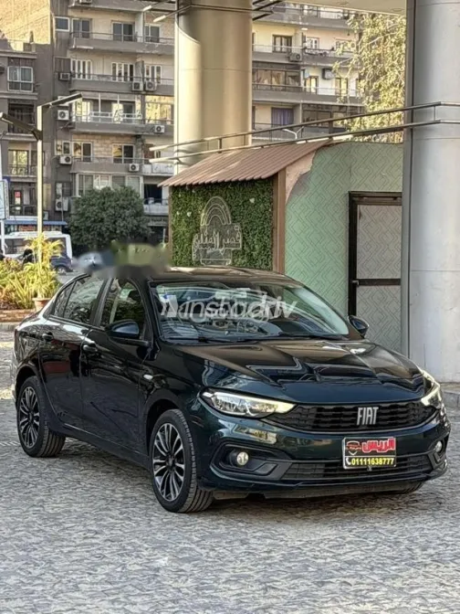 Fiat Tipo 2021 Green Used for Sale - 1