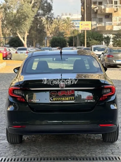 Fiat Tipo 2021 Green Used for Sale - 8
