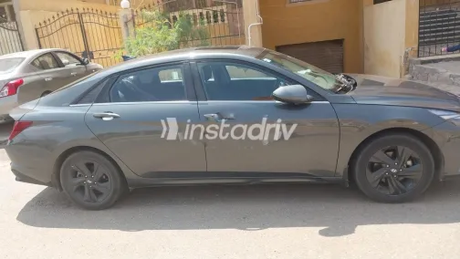 هيونداي إلنترا سى ان 7 2022 أبيض مستعملة للبيع - 4