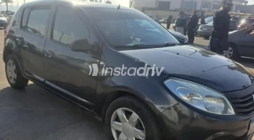 Renault Sandero 2013 Silver Used for Sale - 1