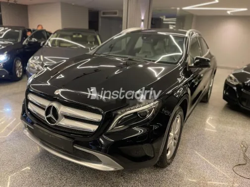 Mercedes GLA 200 2015 Black Used for Sale - 3