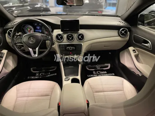 Mercedes GLA 200 2015 Black Used for Sale - 7