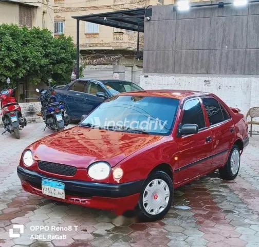 تويوتا كورولا 1999 أحمر مستعملة للبيع - 1