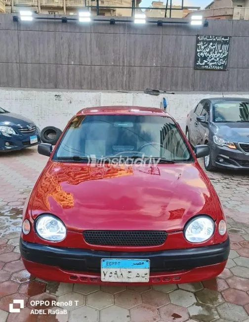 تويوتا كورولا 1999 أحمر مستعملة للبيع - 2