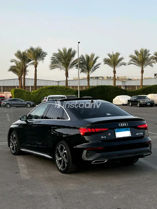 اودي A3 2022 أبيض مستعملة للبيع - 1