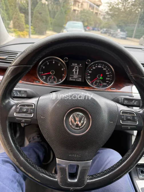 فولكس فاغن باسات 2010 أبيض مستعملة للبيع - 5